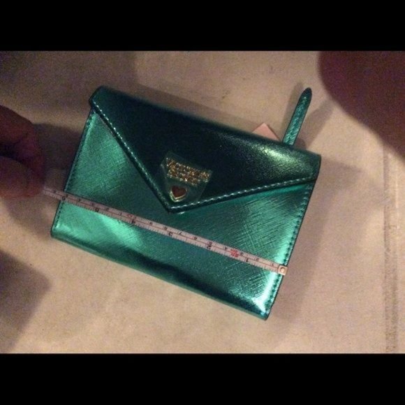 Victoria's Secret Green metallic wallet - Picture 5 of 5